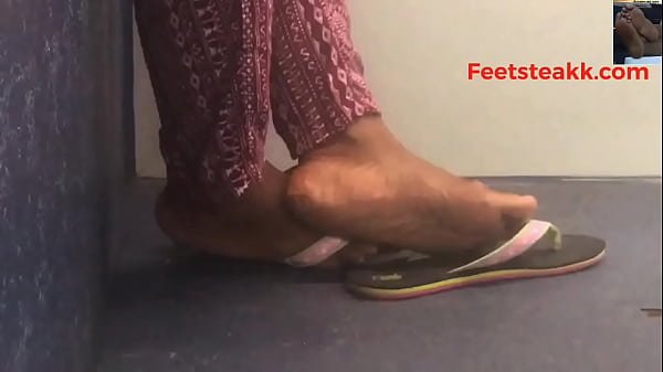 ebony feet on bus