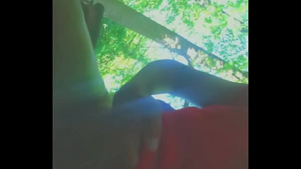 Morning piss, Ebony Bliss